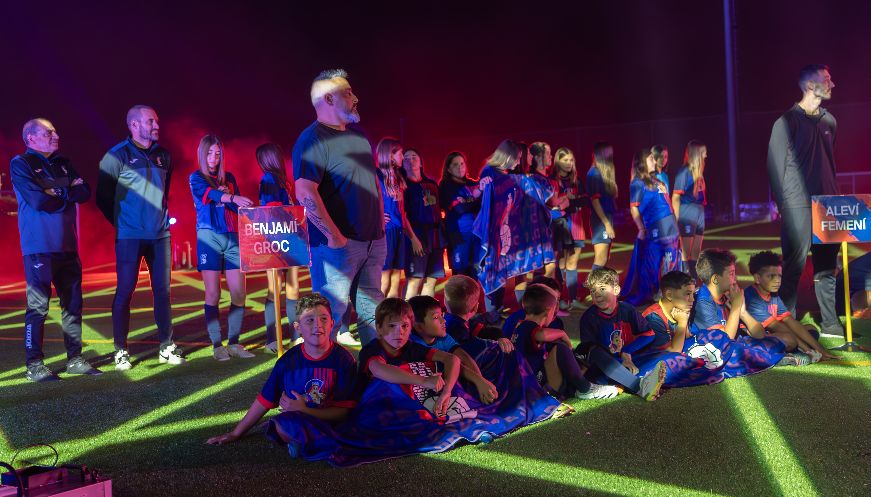 El FC Pradenc celebra más de cien años con una velada llena de emoción, historia y espectáculo