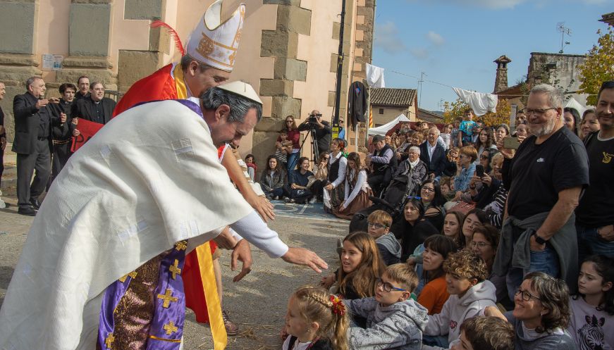 El Papa visita Olost en la  16a edició de la Fira d’en Rocaguinarda 3