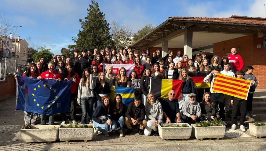 Professorat i alumnat de quatre països europeus visiten Manlleu