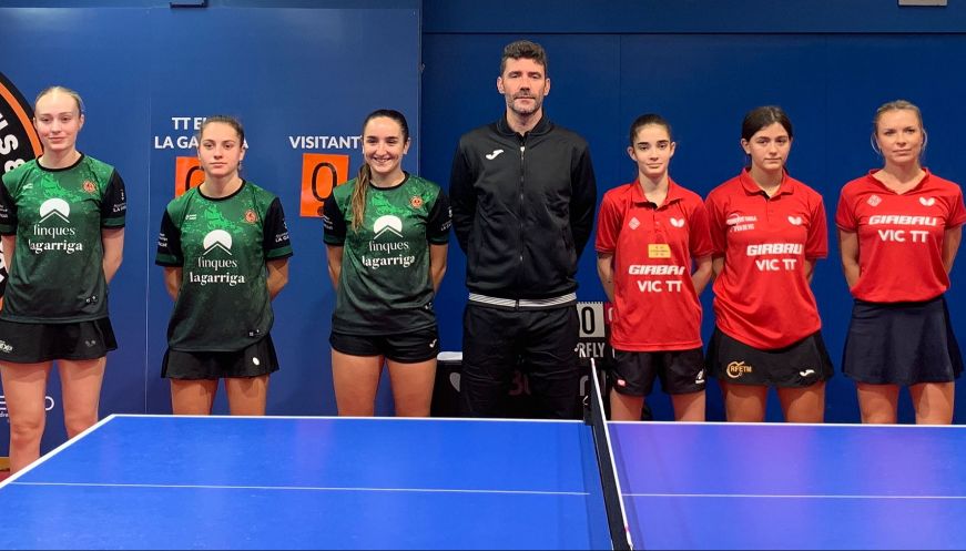 El Girbau Vic TT supera al Finques La Garriga en el derbi de tennis de taula