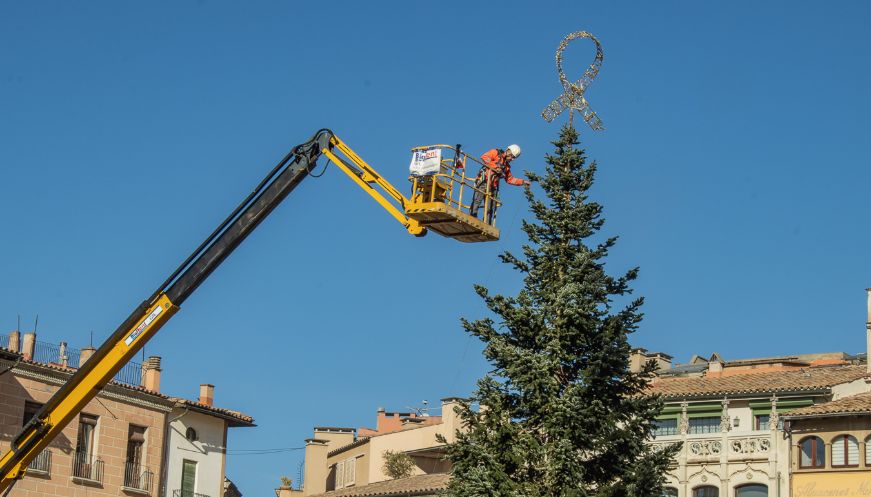 Vic es vesteix de Nadal i comença la campanya de la Gran Panera dels Innocents