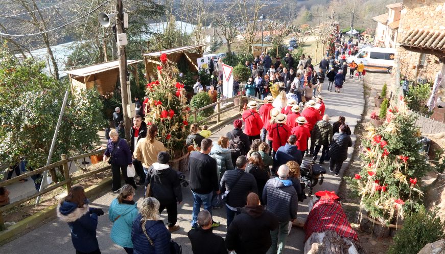 La Fira de l’Avet d’Espinelves registra “rècord” de visitants el primer cap de setmana d’obertura 2