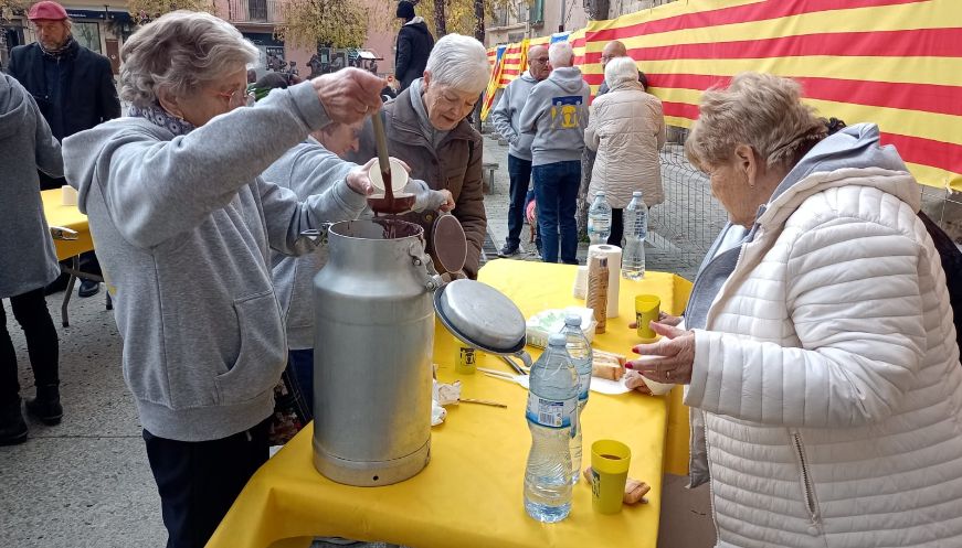 Centelles organitza unes Sardanes Inconstitucionals 2