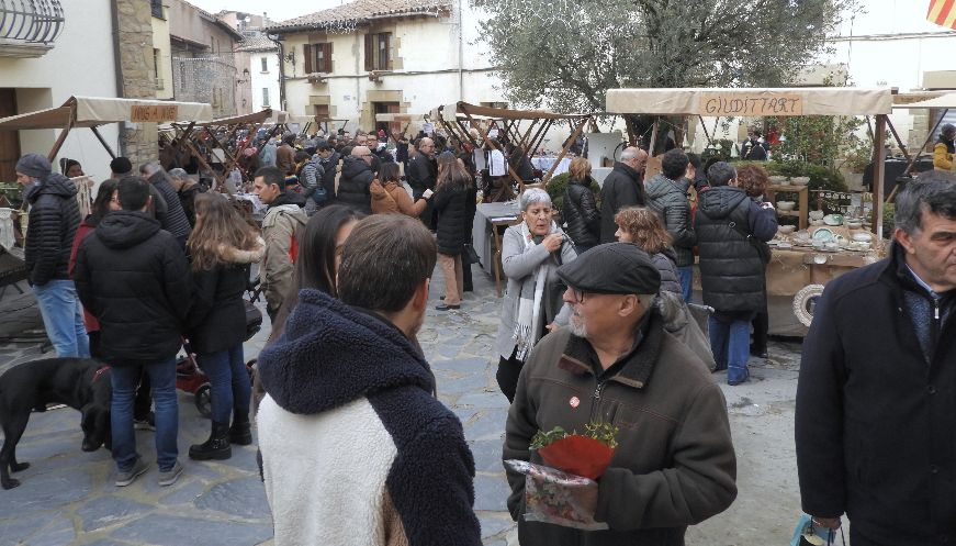 Taradell celebra la seva fira més antiga i tradicional, la de Santa Llúcia