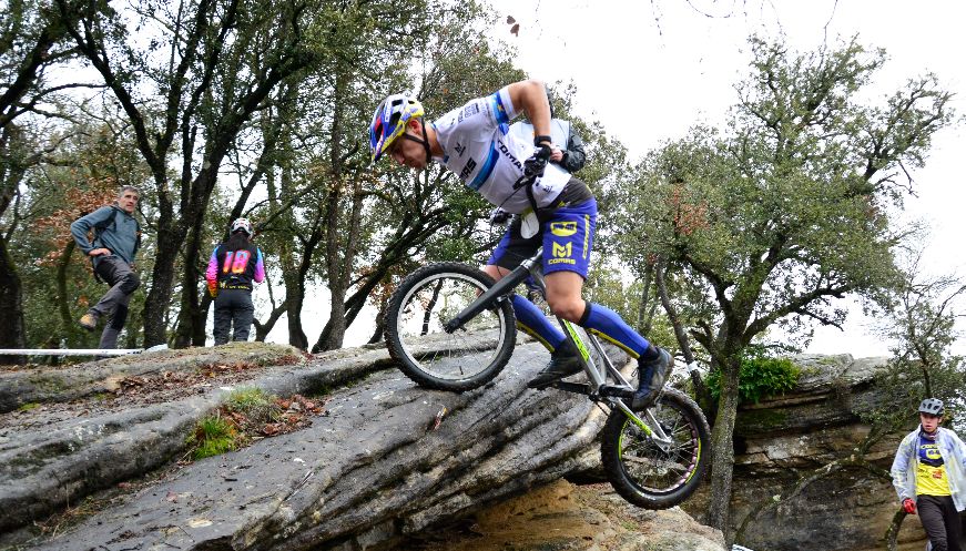 La pluja no desllueix la Copa Osona de Sant Julià