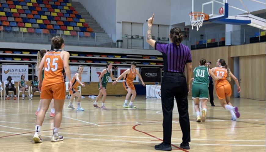 En un gran partit, el Femení Osona-Ova Project s'emporta la victòria (65-43) davant el CB Vilassar